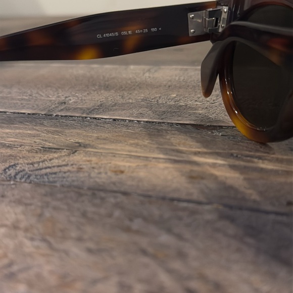 Celine tortoise sunglasses - Picture 4 of 5
